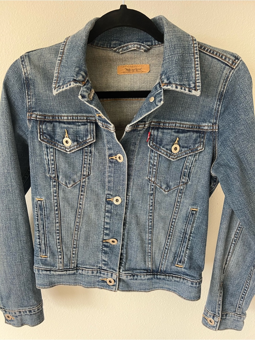 Levi’s Classic Denim Jacket Y2K